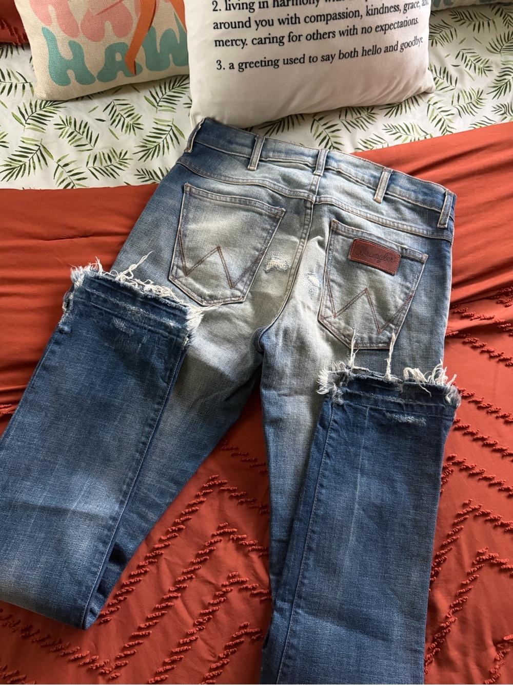 Wrangler Distressed Blue Jeans with Frayed Hem